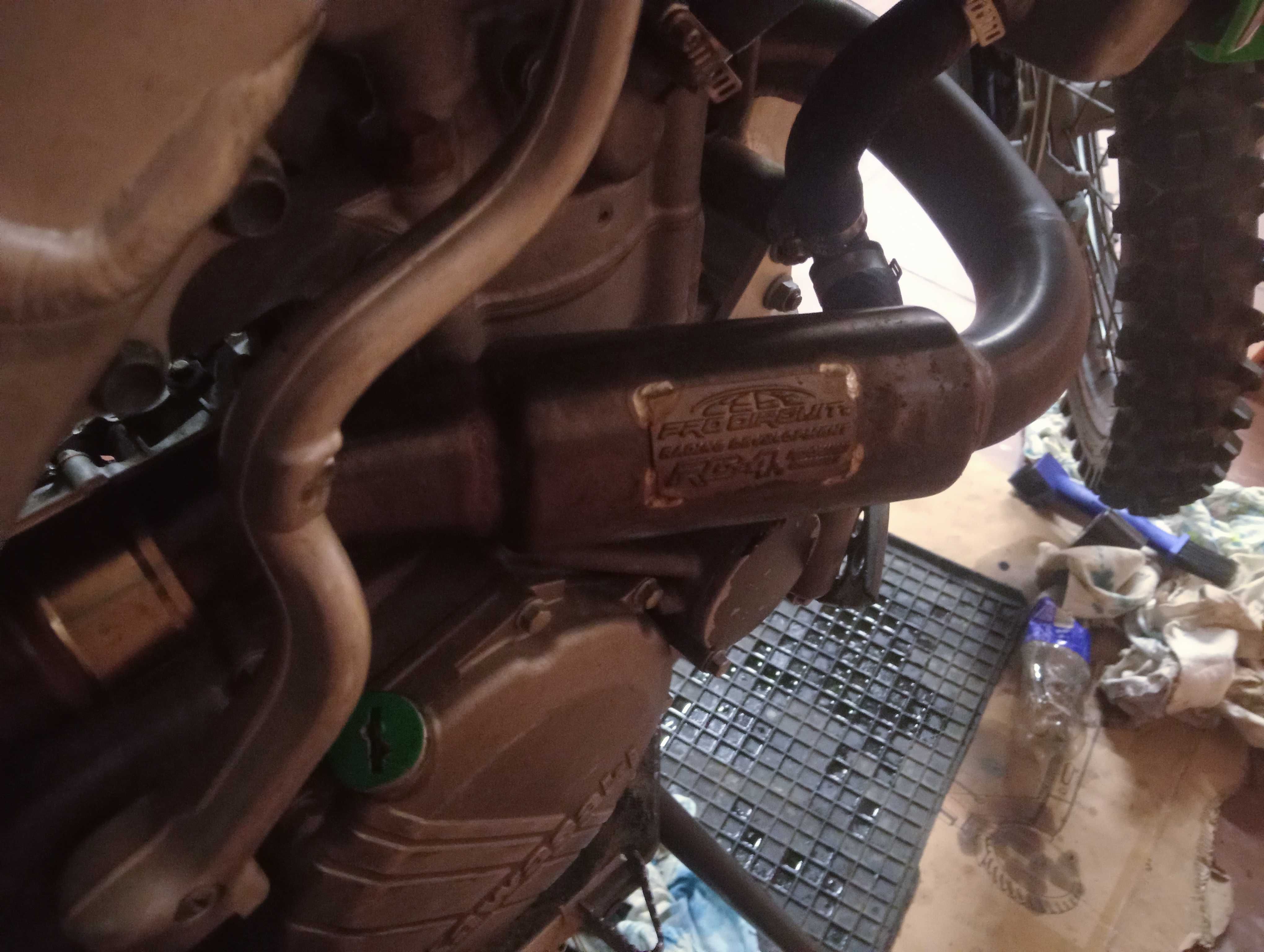 Kawasaki KX450F.