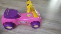 Jeździk dla dziewczynki Fisher price