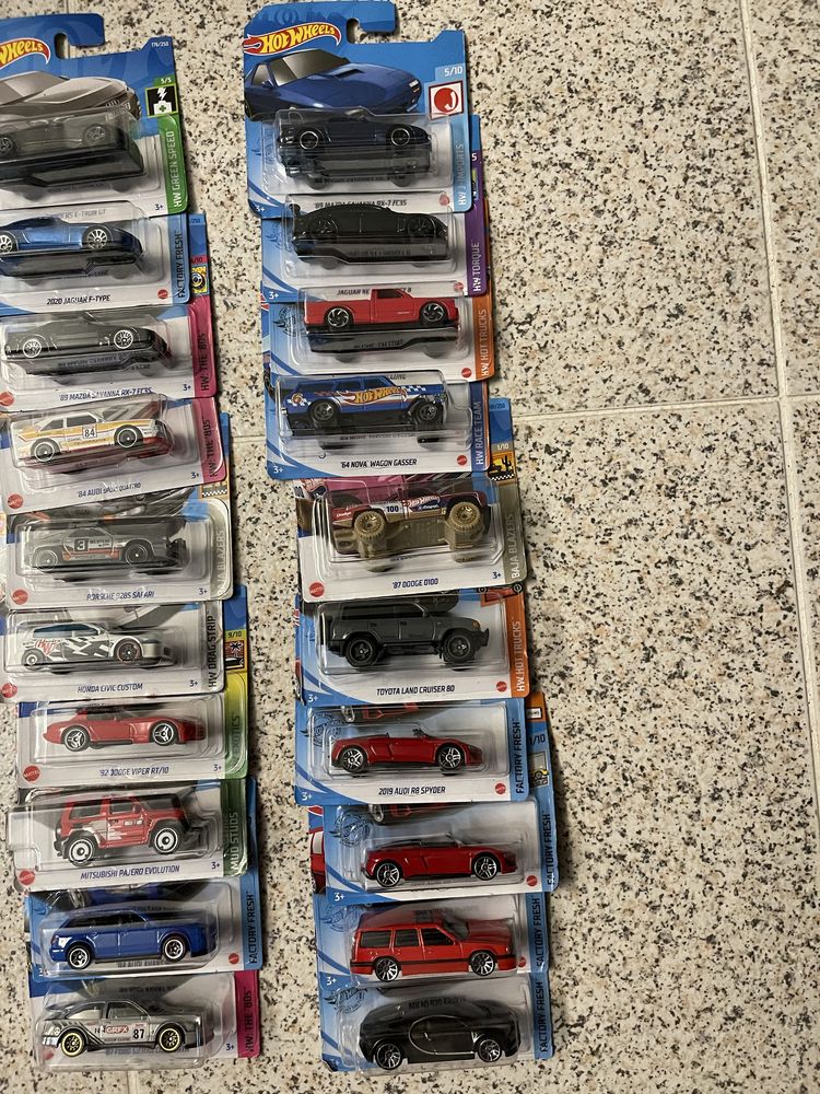Conjunto HotWheels 166 carros