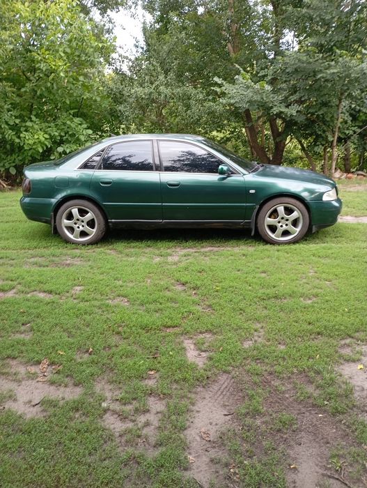Продажа Ауди А4, 2001 год, в нормальном состоянии,,,