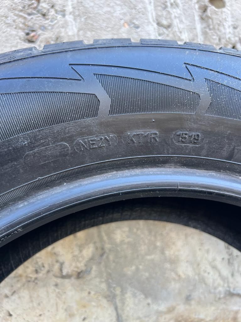 Goodyear Ultragrip  ICE225/65/17 Germany