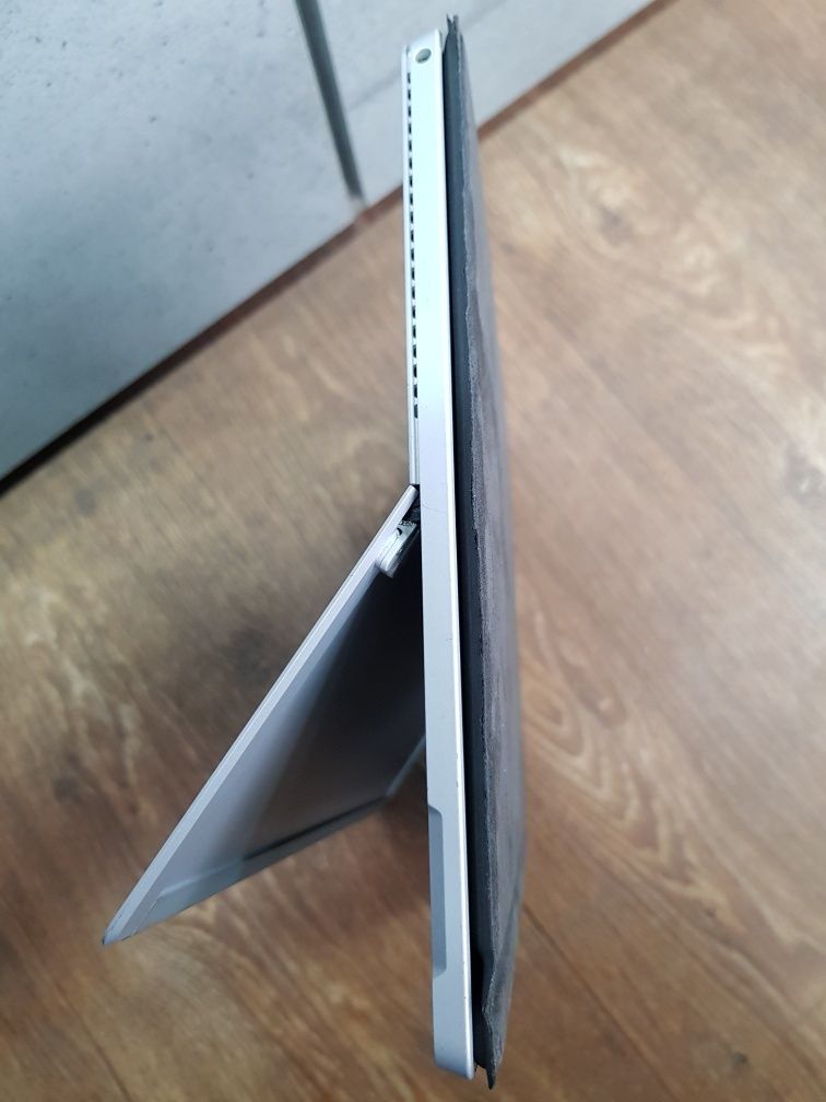 Ноутбук Microsoft Surface Pro-4 на I-5
