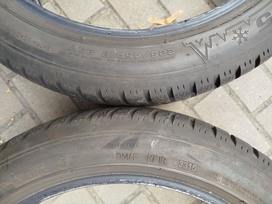 Opony zimowe 225/45 r18 Dunlop