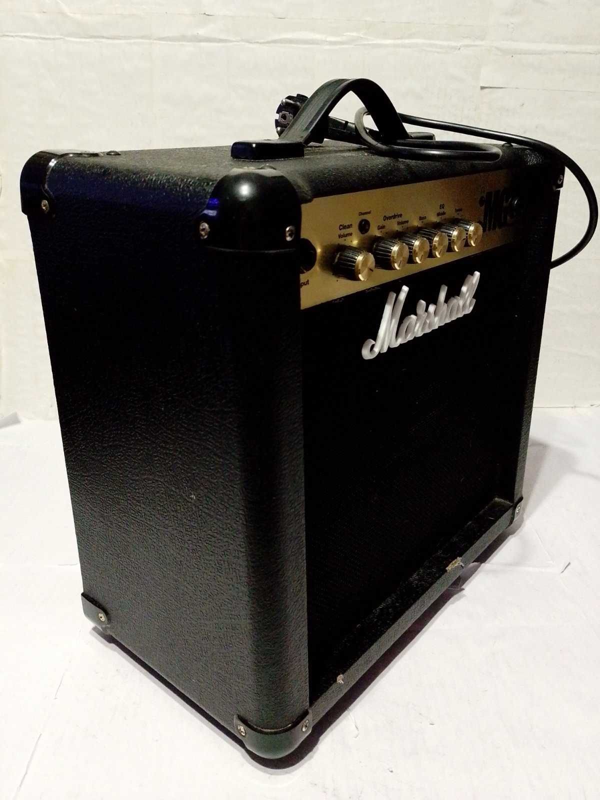 Комбоусилитель  для электрогитар MARSHALL MG15