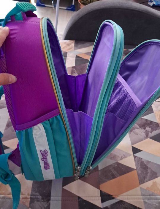 Портфель 《1 вересня》 для дівчинки