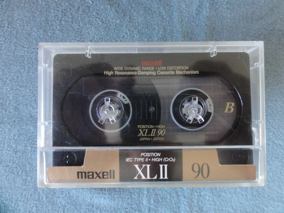 Kasety magnetofonowe MaxeII XLII 90, 9 sztuk.