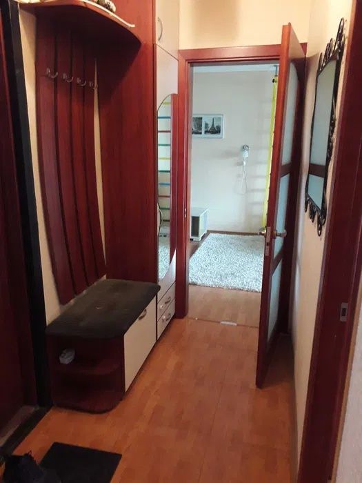 Продам 2 комнатную квартиру на ж/м Победа 6 , пр. Героев 32