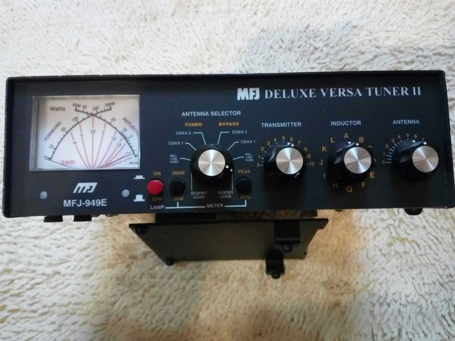 Skrzynka antenowa MFJ-949E