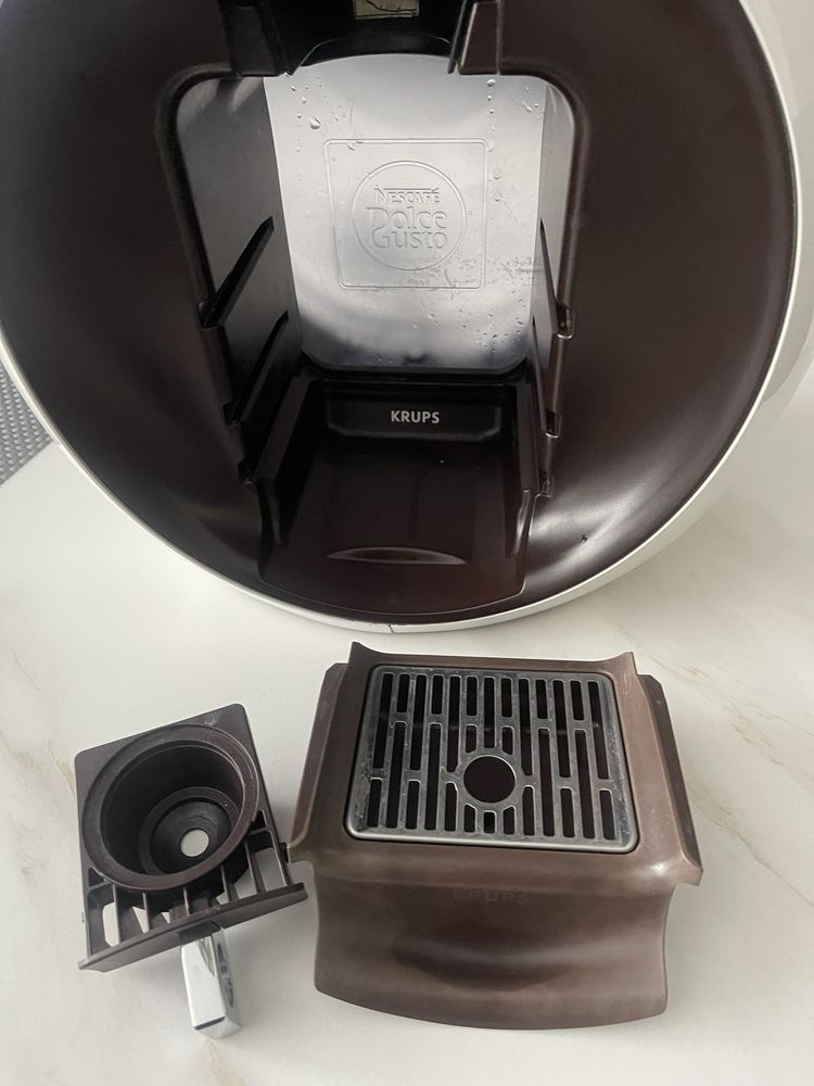 Капсульна кавомашина KRUPS DOLCE GUSTO.