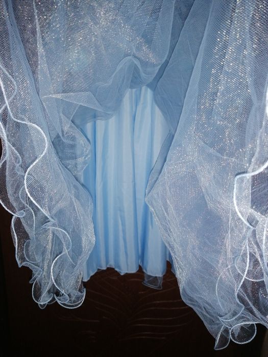 Карнавальное платье. Платье принцессы. Перчатки Эльза Холодное сердце.