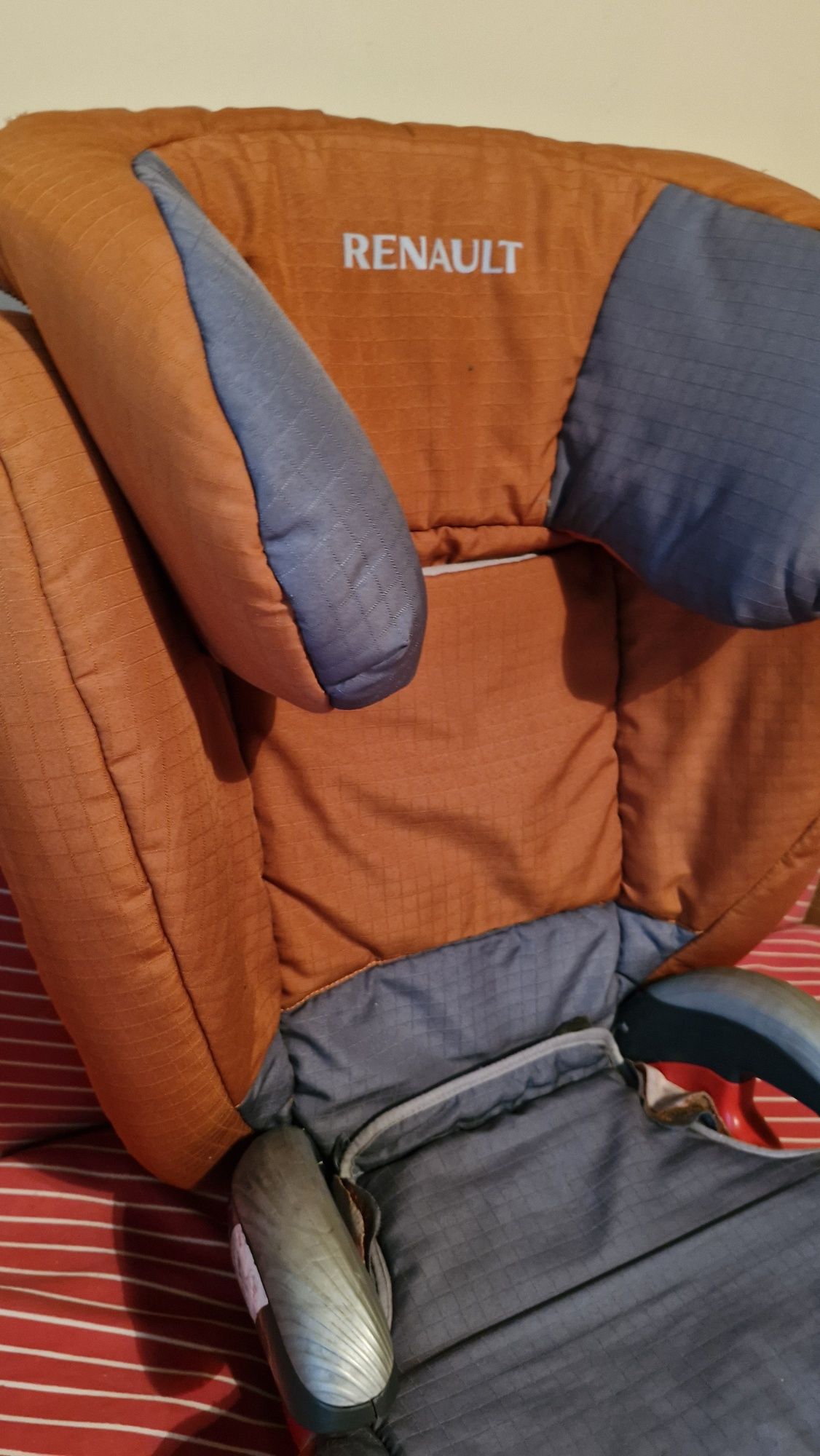Cadeira auto para crianca com sistema isofix
