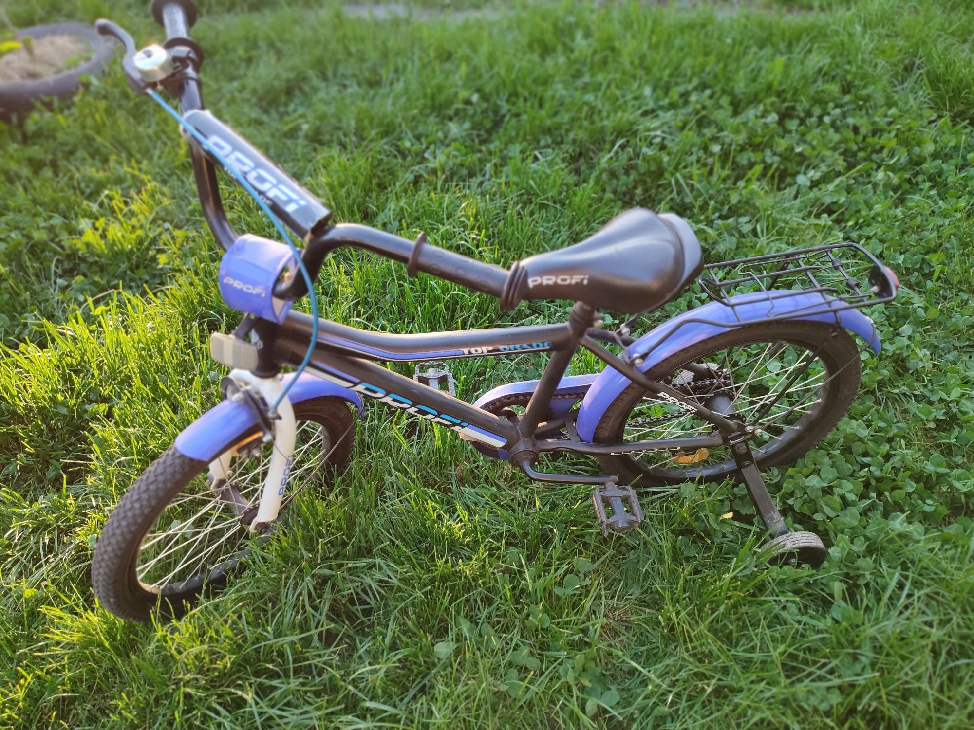 Дитячий велосипед.