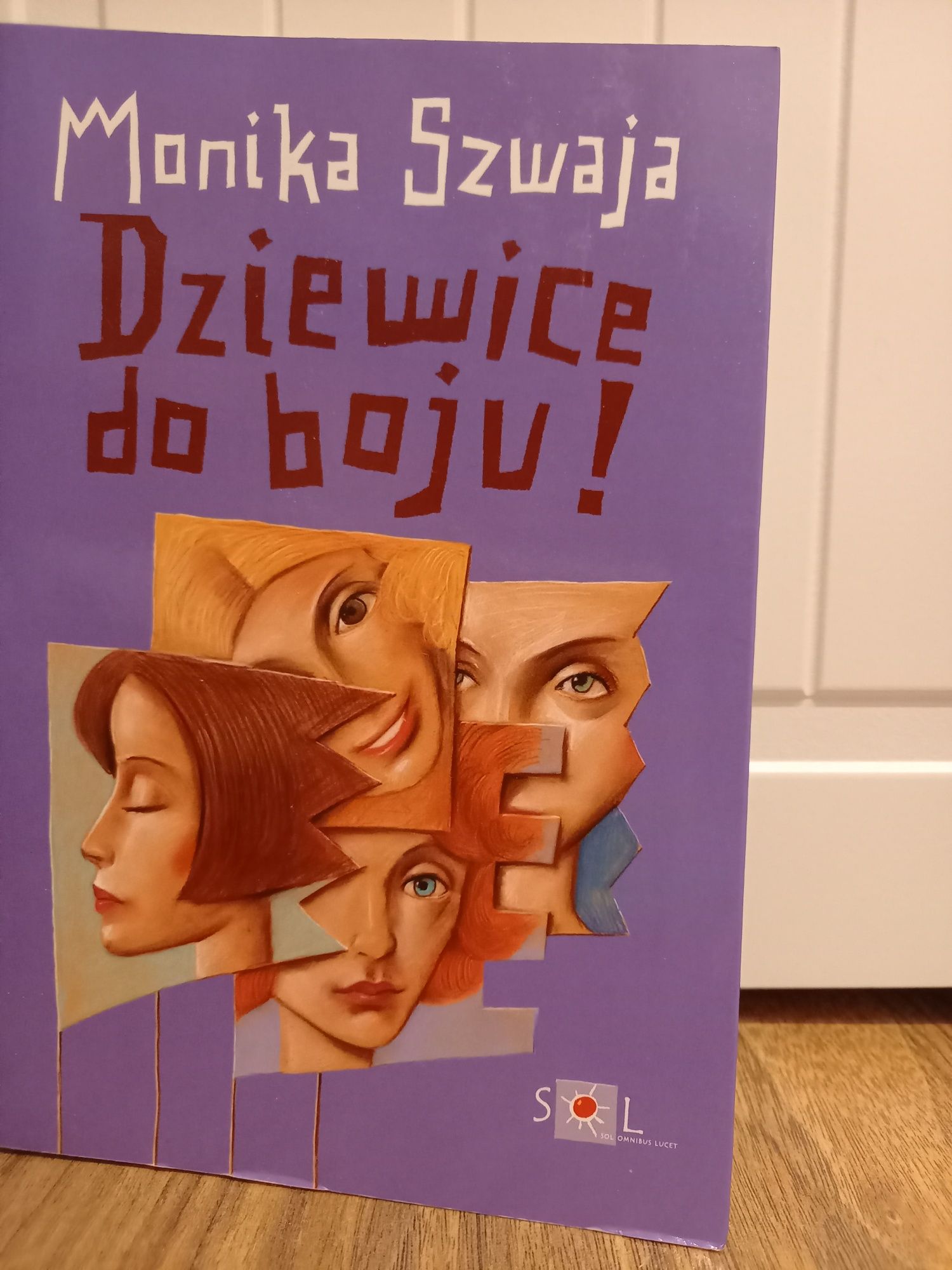 Książka "Dziewice do boju" Monika Szwaja