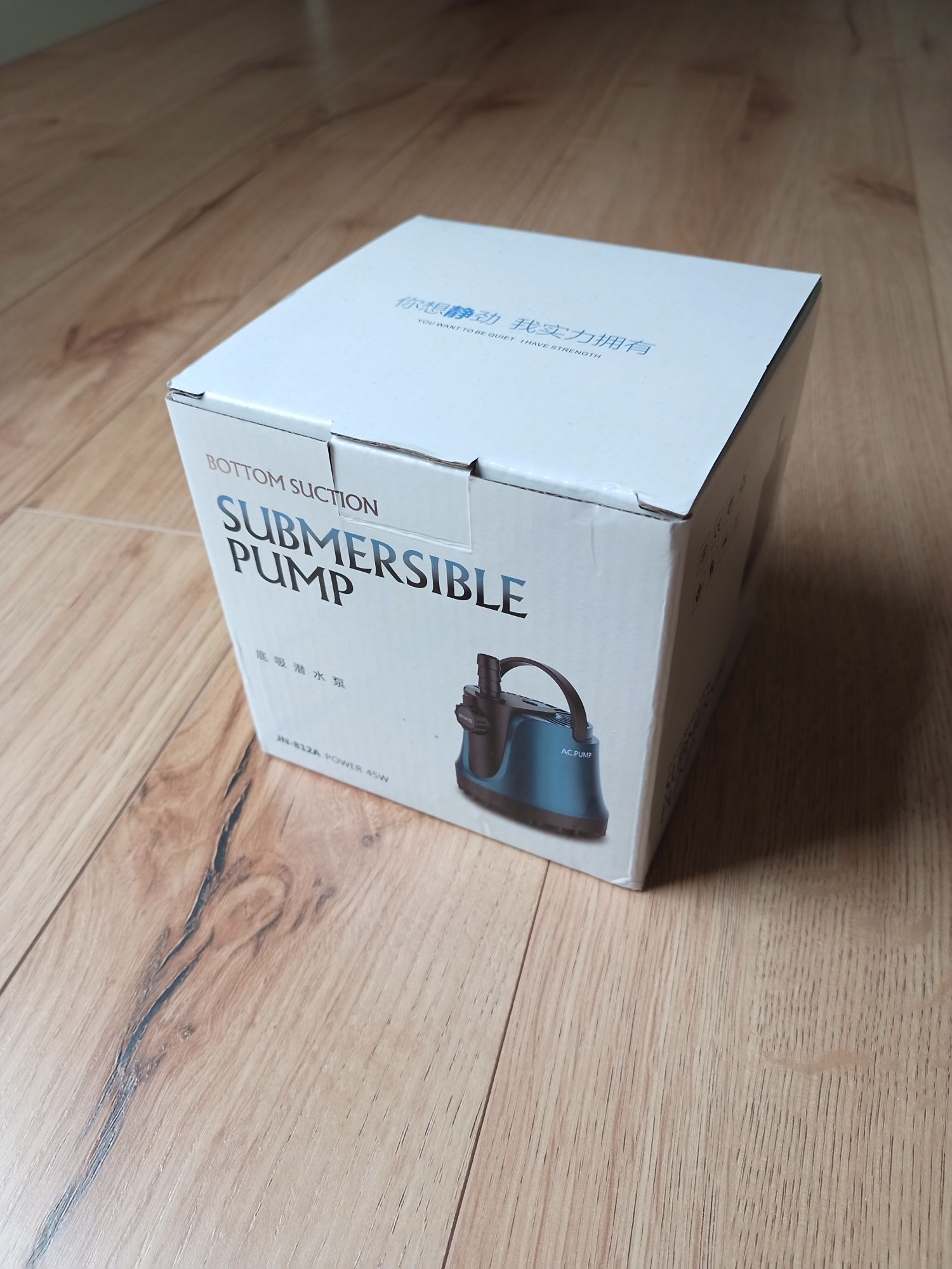 27€ - Nova - Bomba de água