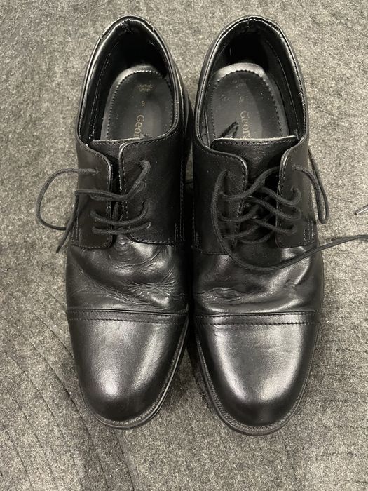 Класичні чоловічі туфлі чорного кольору