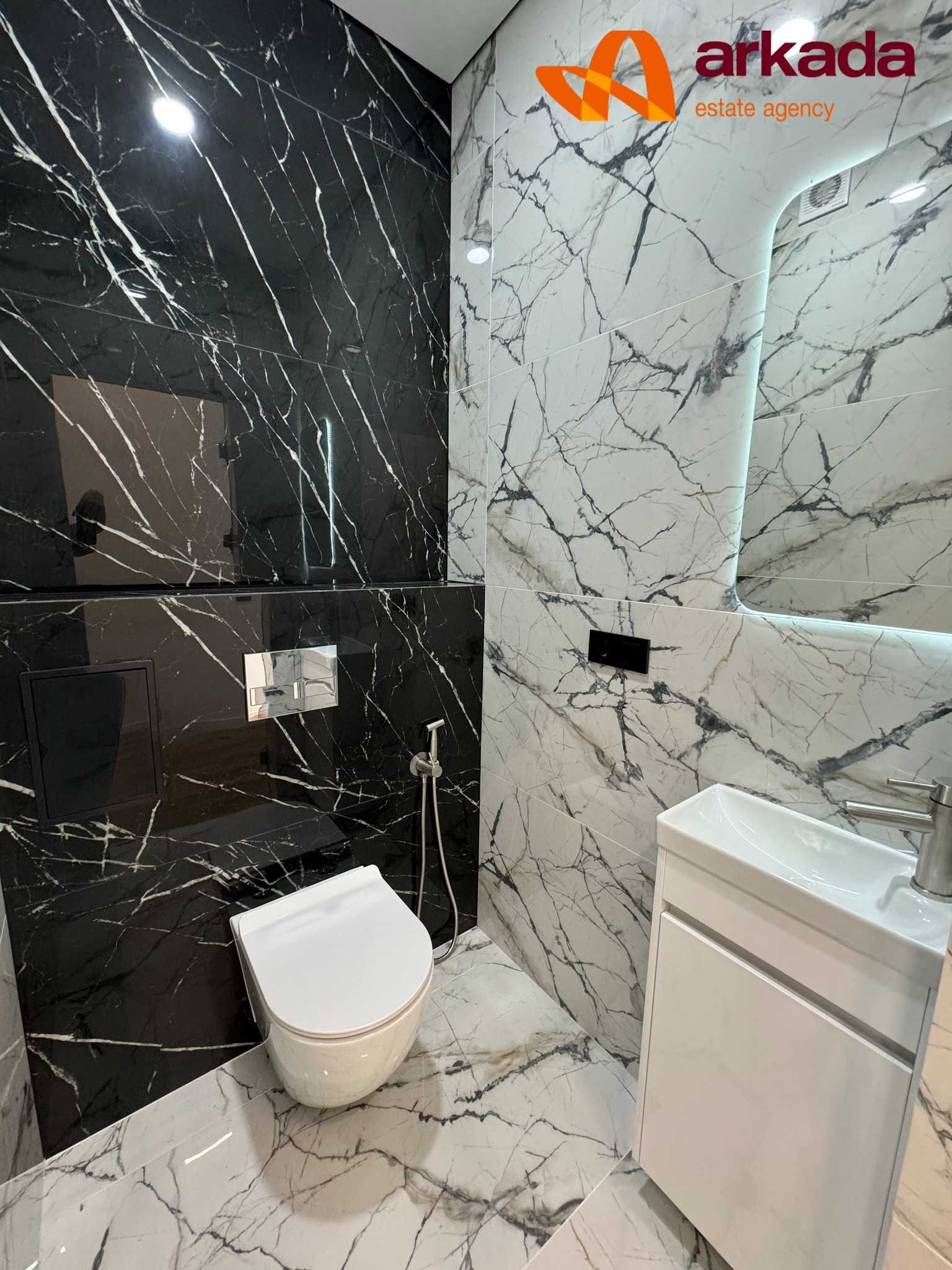 Продається Таунхаус з сучасним ремонтом біля ТРЦ Veles Mall