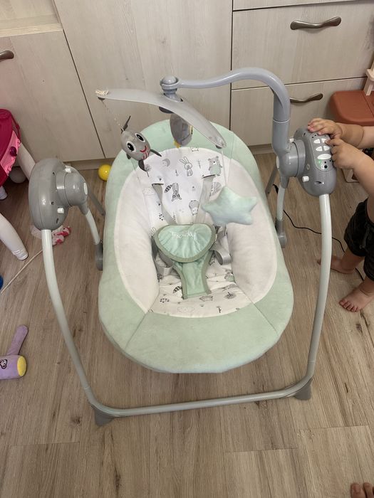 Шезлонг качеля для новородженных