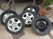 2 Jantes e pneus Nissan primera 205/60 R16