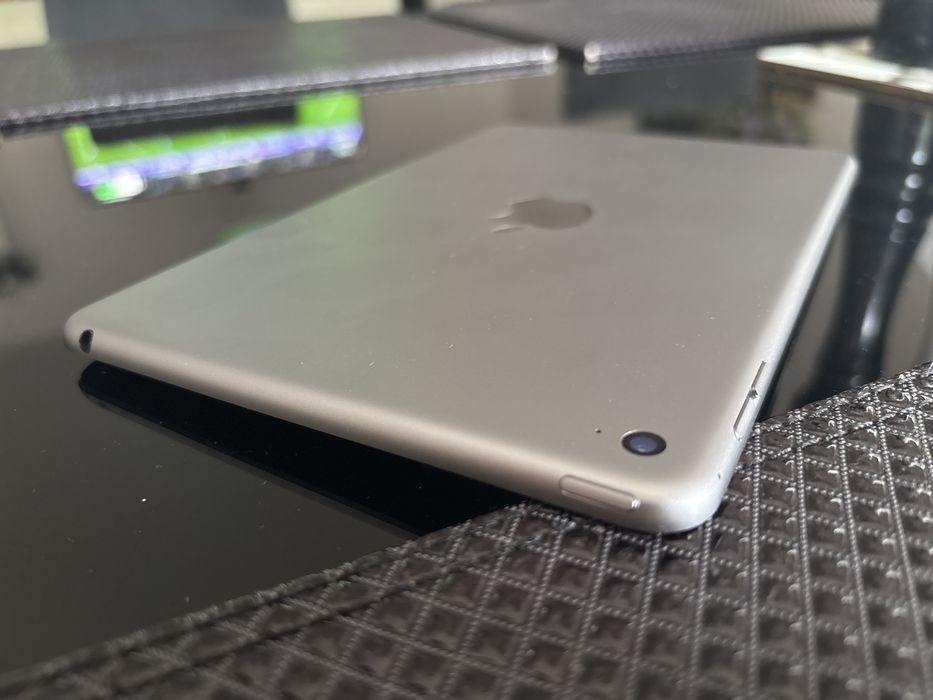 iPad Mini 4 wi-fi 128GB. Grawancja 12/2025 stan idealny!
