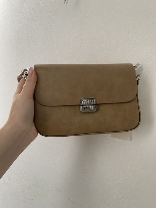 Сумка миу миу коричнева