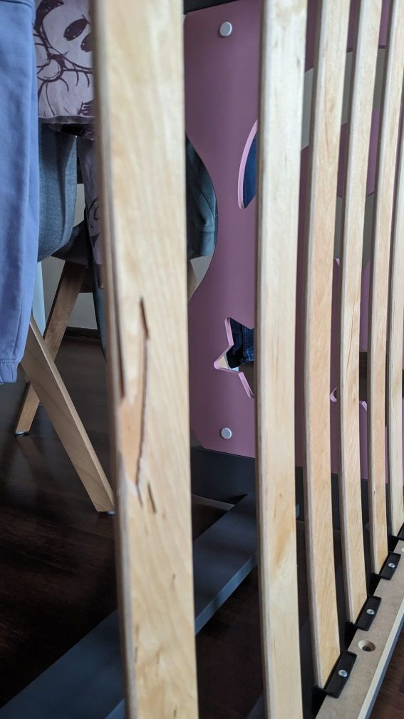 Łóżko dla dziewczynki z szufladą