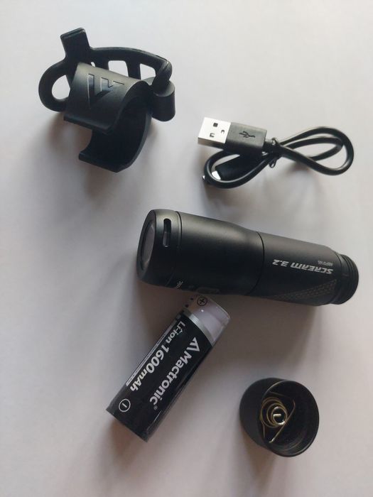 Lampka rowerowa 600 lumenów wodoszczelna akumulatorowa latarka ręczna