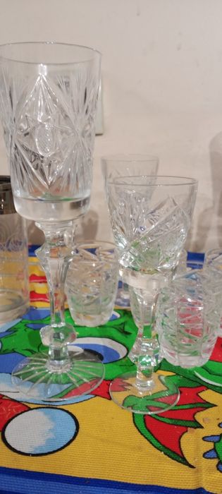 Продам хрустальні фужери стопки салатниці