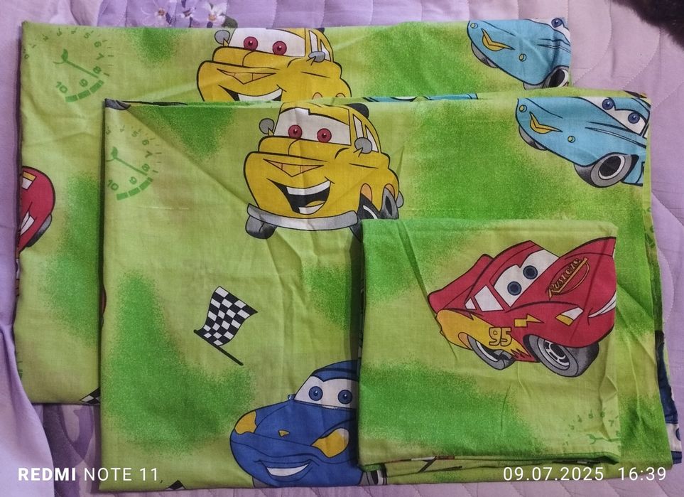 Дитяча постіль у кроватку