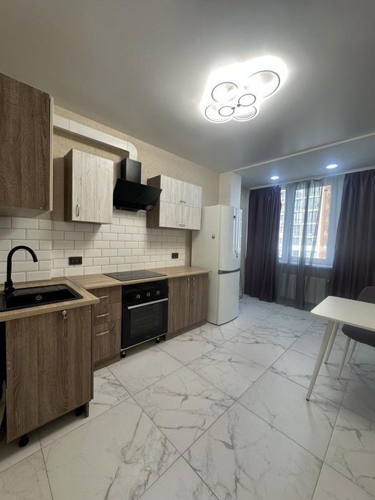 Продажа 1- комнатной квартиры  в Маршал Сити