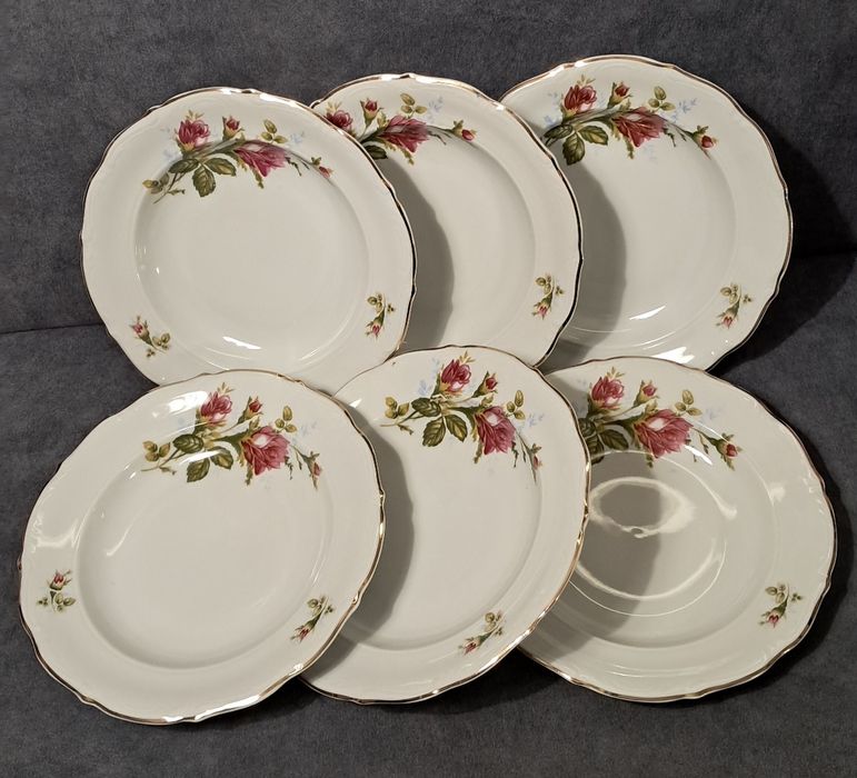 18 elementowy serwis obiadowy Wałbrzych PRL