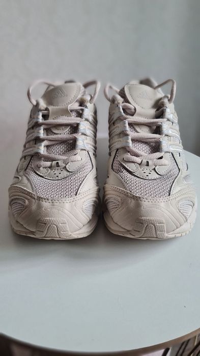 Кросівки Adidas Temper Run 2.0, б/у в гарному стані