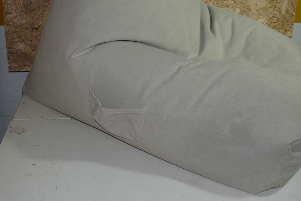 Pufe de algodão Zara Home.