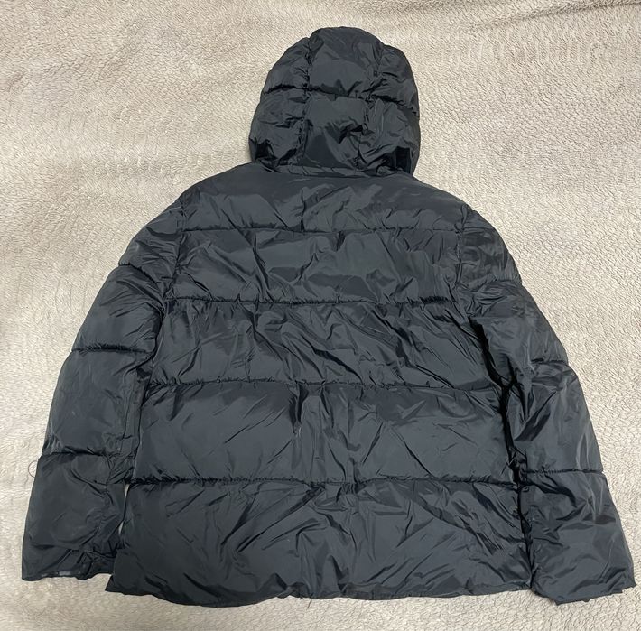 Зимой пуховик Zara