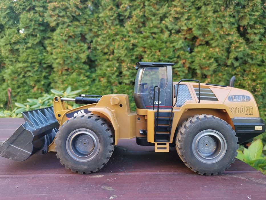 Model hydrauliczna ładowarka kołowa RC 1:14 Huina od Magomhrc