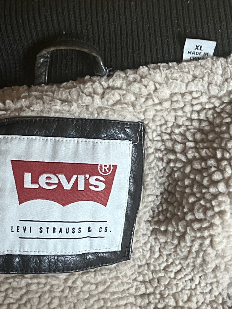 Sprzedam kurtkę firmy Levis rozmiar XL