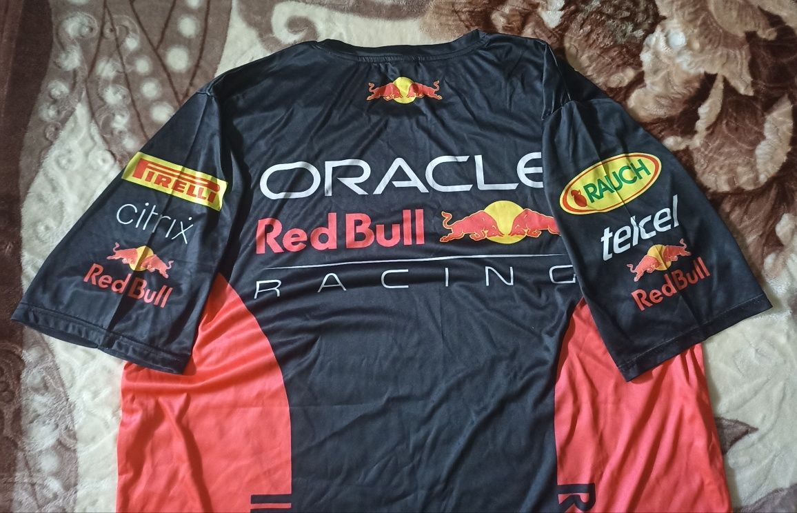 Продам чоловічу футболку Red Bull Racing 4XL