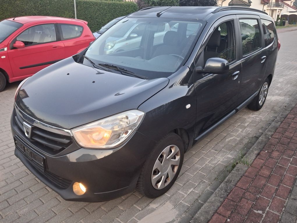 Dacia Lodgy 1.6 MPI 85 Laureate z klimą elektryką modell 2013