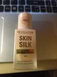 PODKŁAD SERUM Revolution Skin Silk