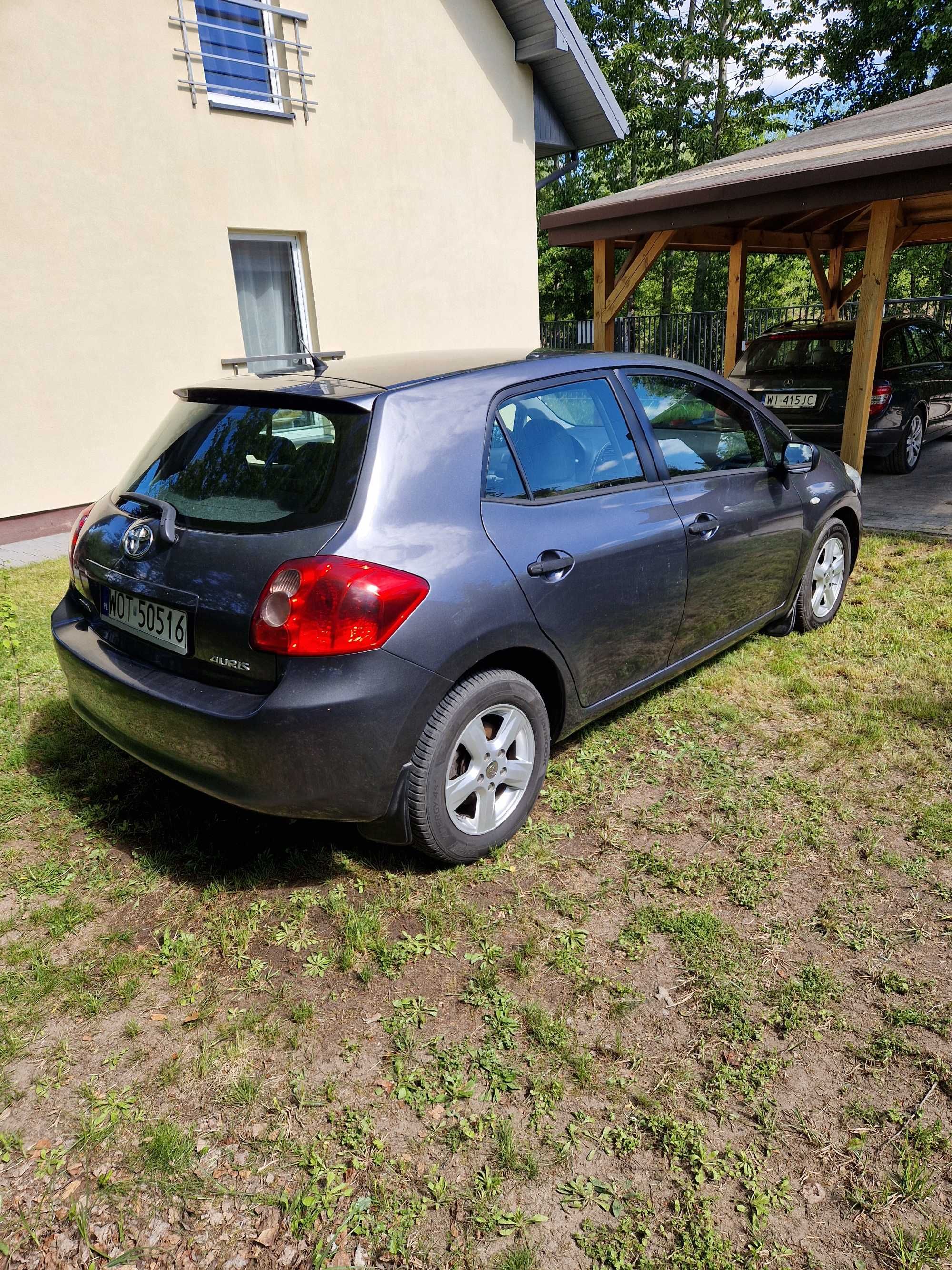 Toyota Auris 1,4 diesel.