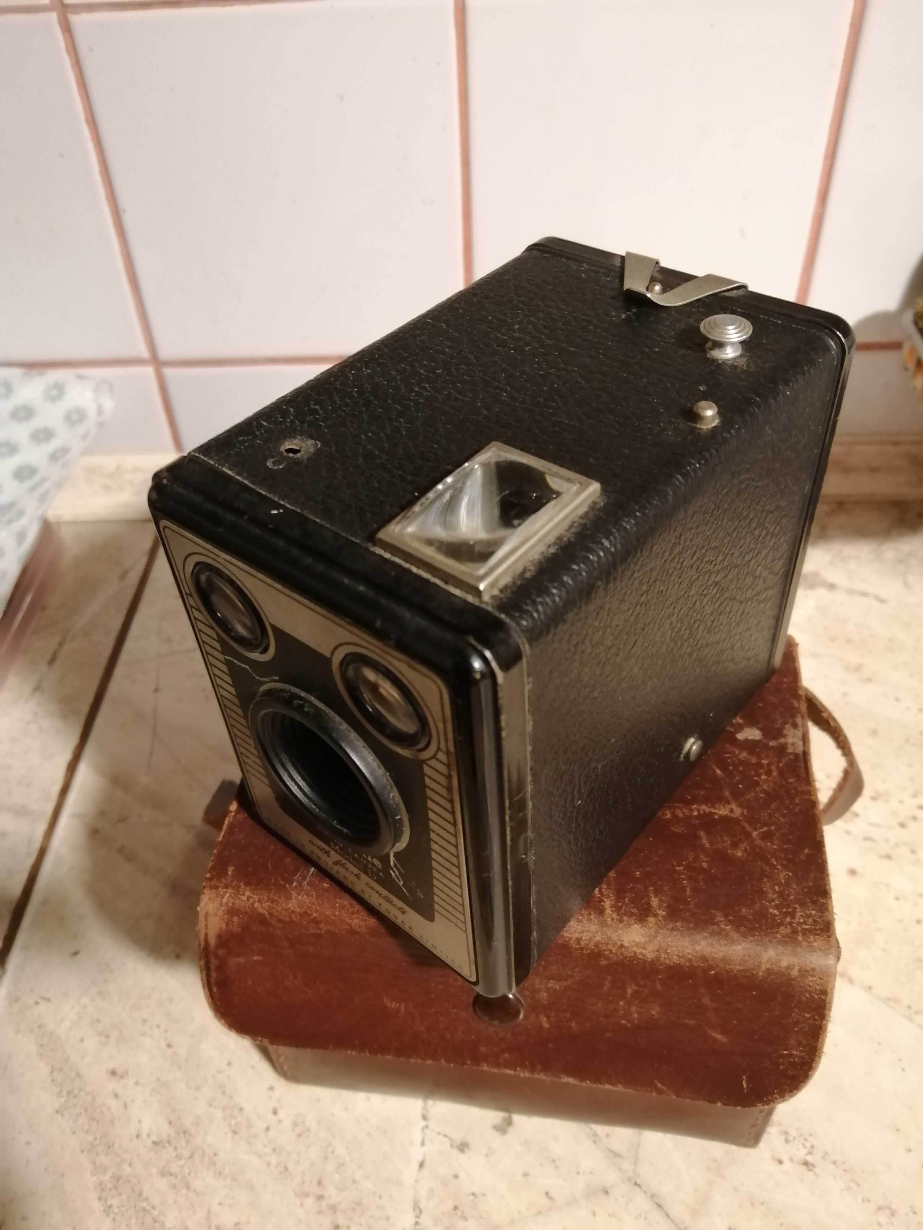 Aparat BROWNIE six camera model D /England Kodac