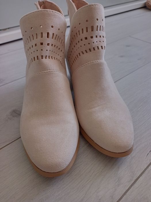 Buty botki zamszowe
