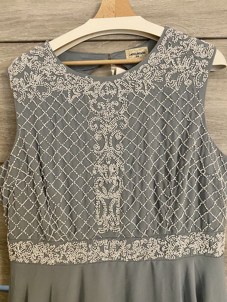 Nowa sukienka Lace&Beads 24 52