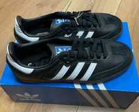 Czarne buty Adidasa 37