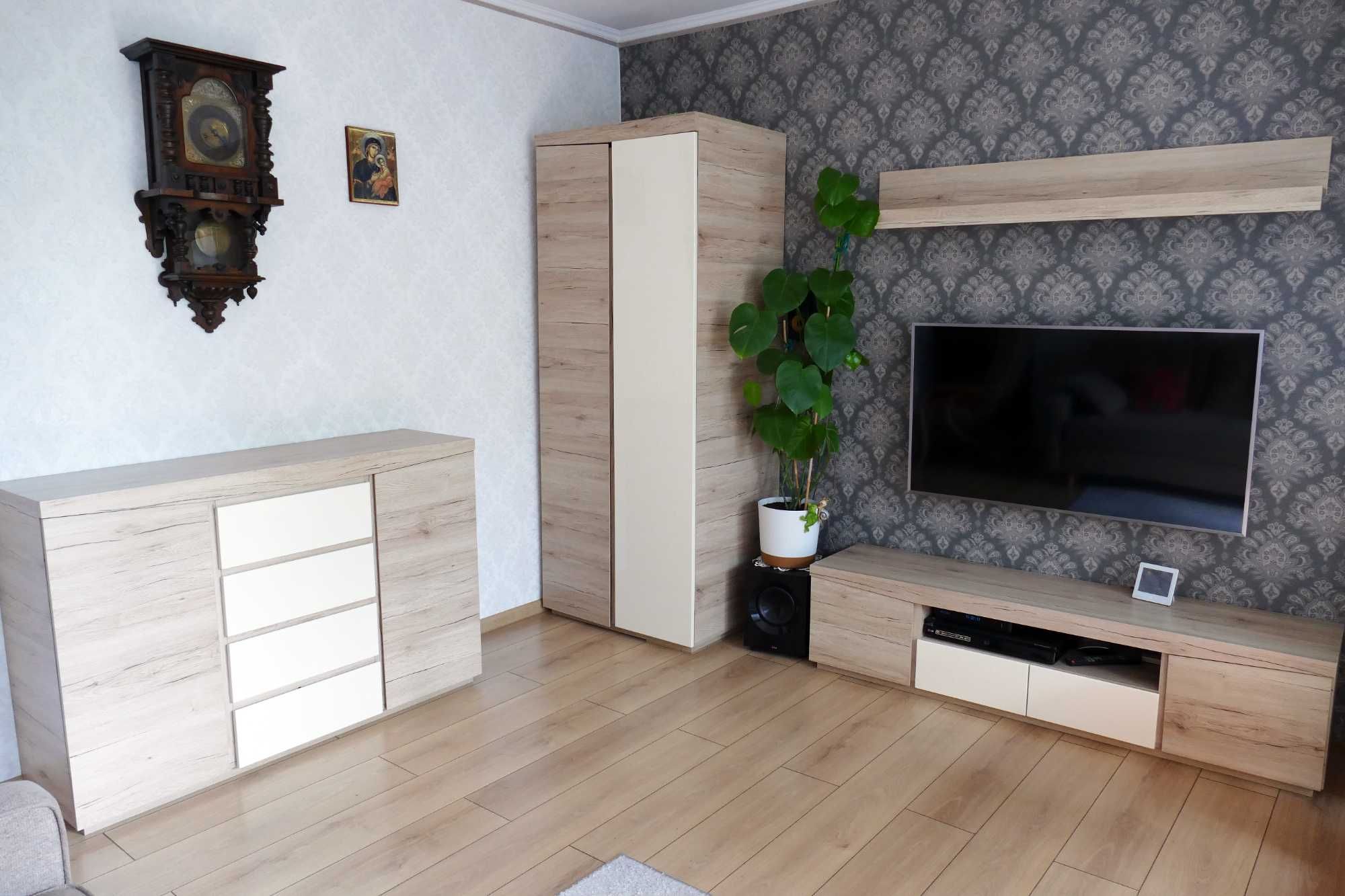 Sprzedam komplet mebli do salonu