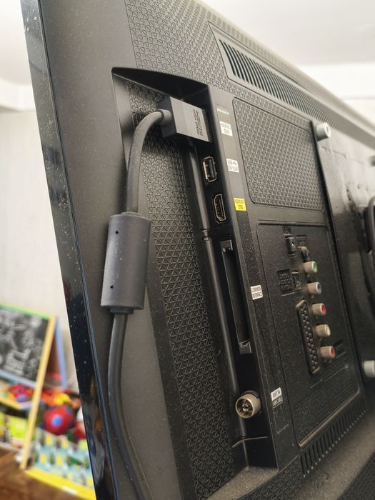 Телевизор Samsung UE32J5100AW 32 дюйма