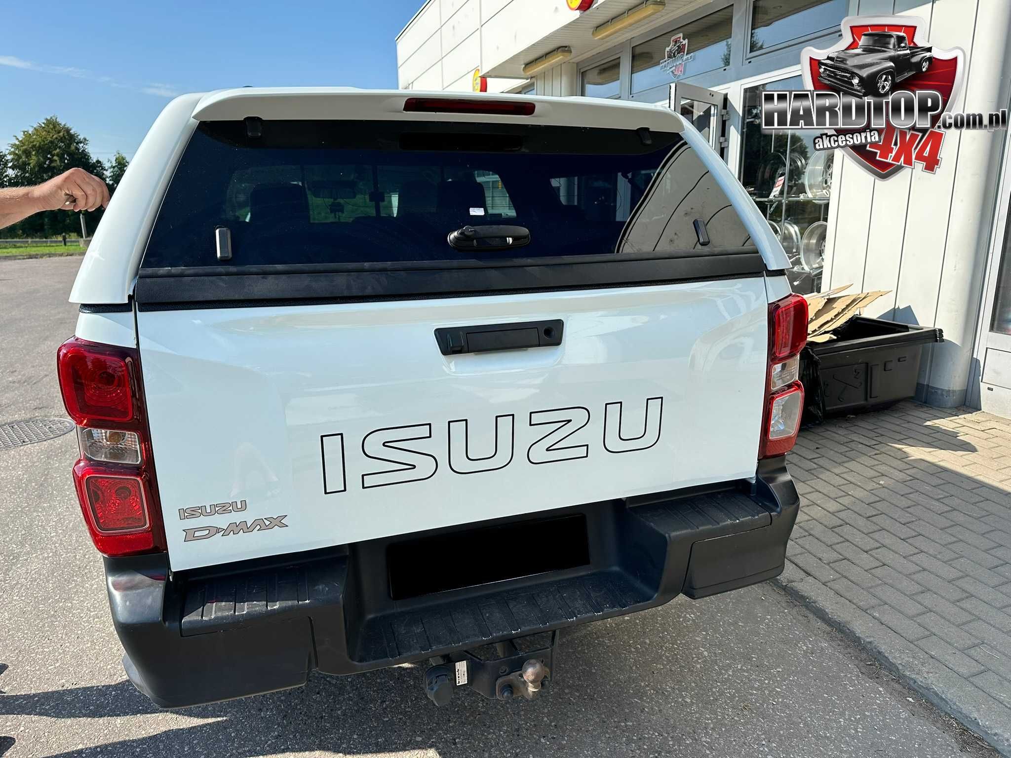 Zabudowa Isuzu D-Max HARDTOP 2020+ na pakę Szyby Podnoszone