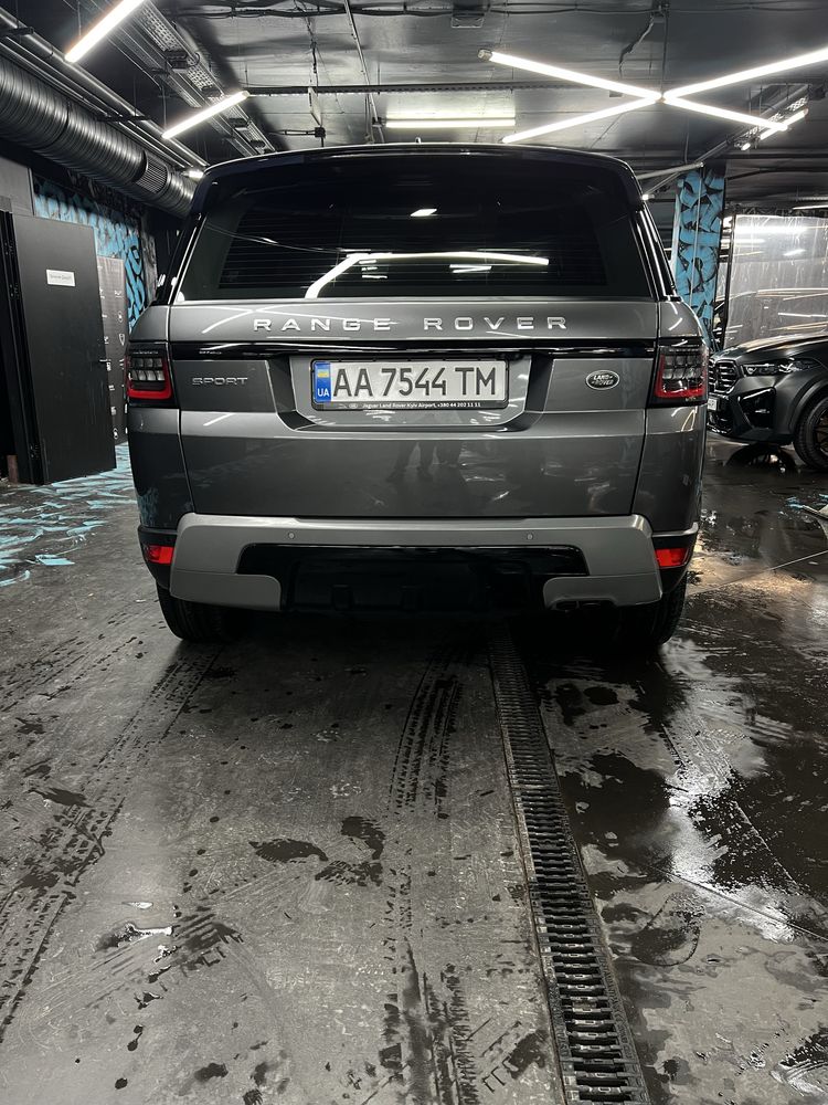Land Rover Sport