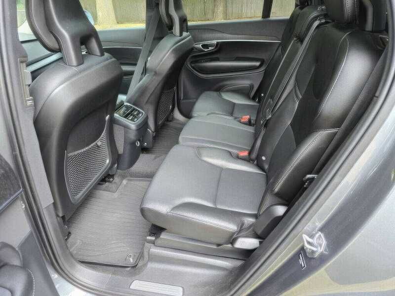 2020 Volvo XC90 T5 Momentum