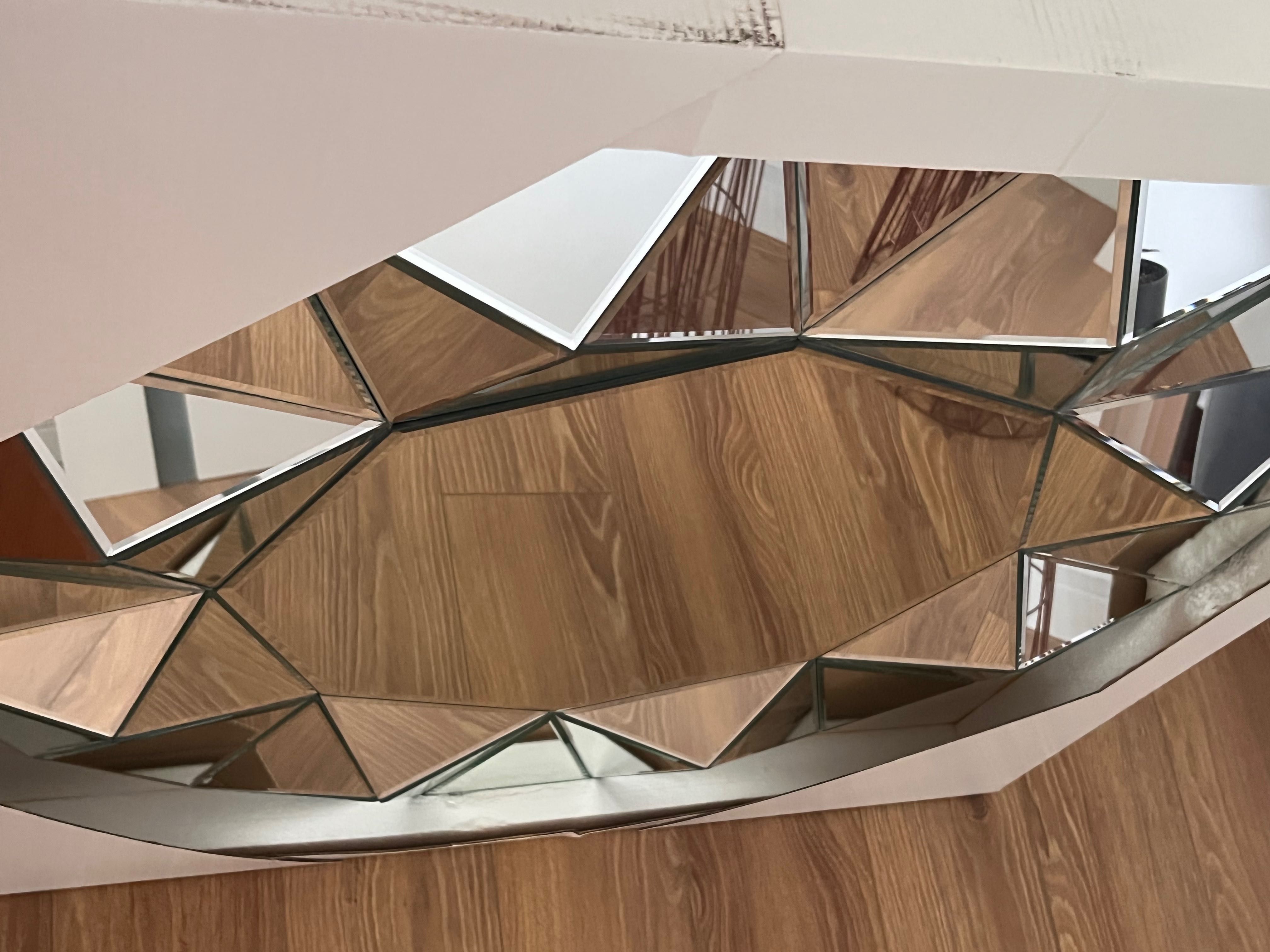 Geometryczne lustro 3D