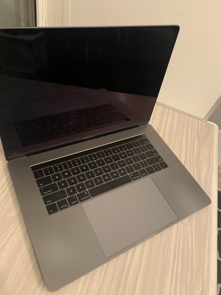 MacBook Pro A1707 на запчасти